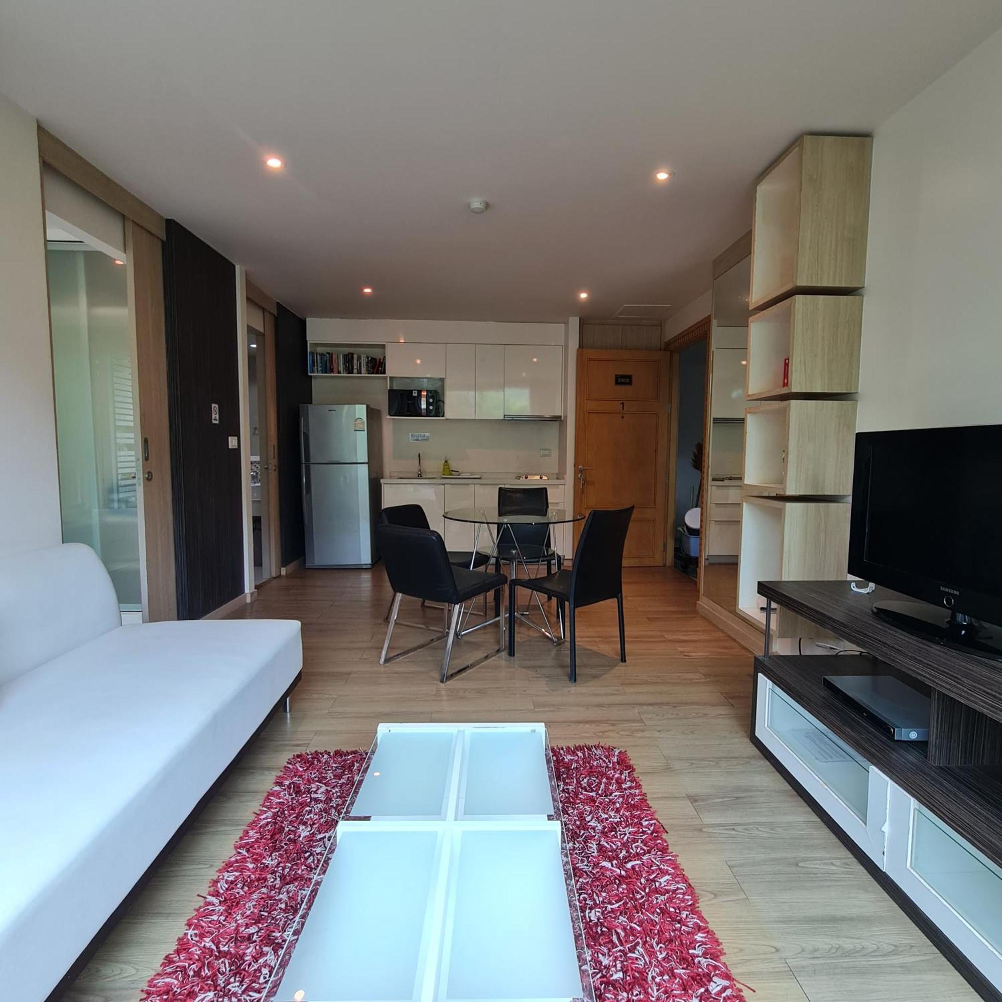 The Baycliff Residences Patong Værelse billede